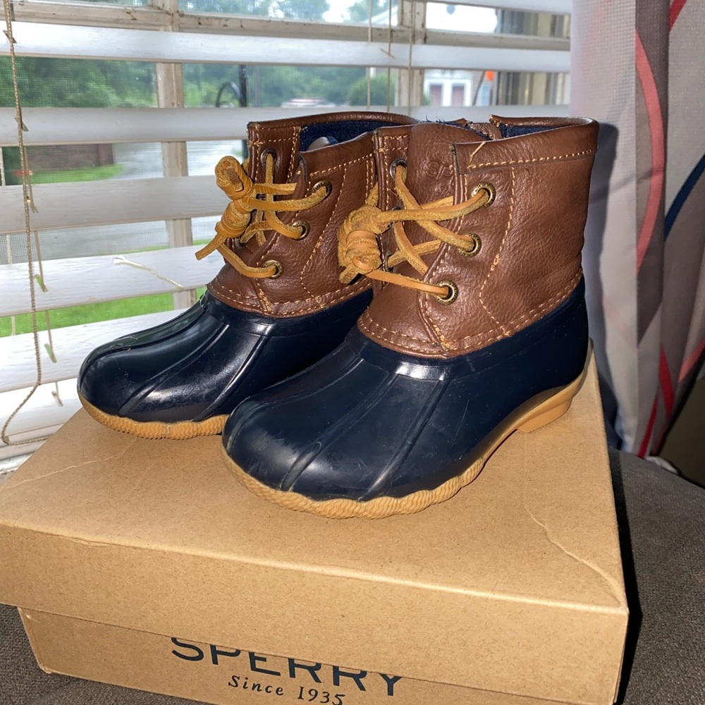 Sperry duck boots